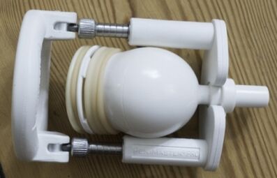 En Extender hëlleft Äre Penis an der Längt a Breet ze vergréisseren